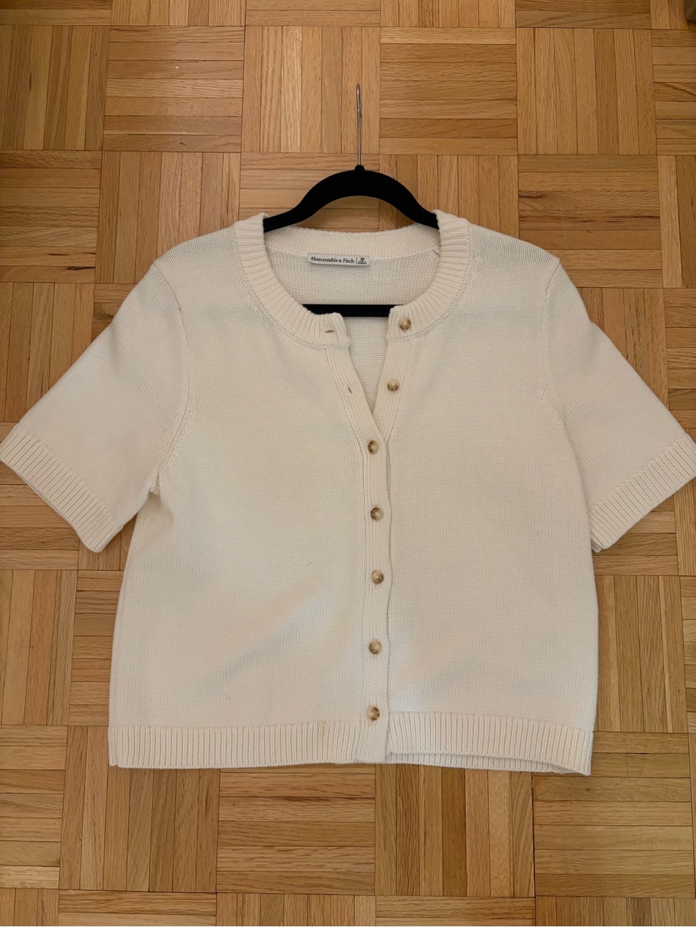 Abercrombie & Fitch Cream Short-Sleeve Button-Up Cardigan - Picture 1 of 2